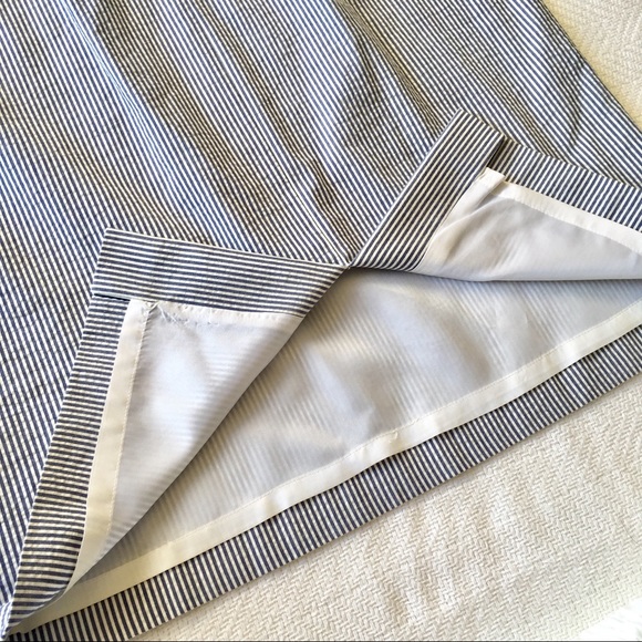 Tahari Seersucker Pencil Skirt - Blue/white sz 10 - Picture 7 of 8